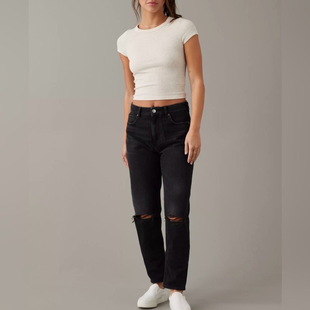 AE Strigid Mom Jean